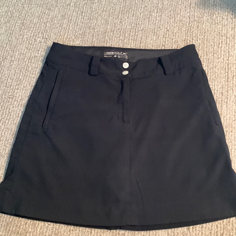 Nike golf skort size 4 black